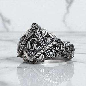 Masonic Ring, 925 Sterling Silver Square and Compass, Ornate Freemason Signet Ring, Handcrafted Brotherhood Jewelry, Statement Gift for Men