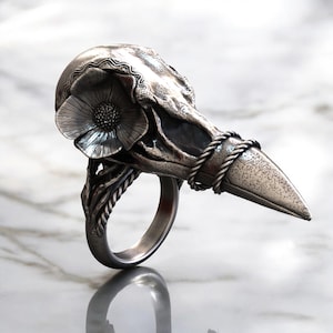 Raven Skull Ring, Gothic 925 Sterling Silver Bird Skull Jewelry with Flower | Unique Dark Academia Gift, Bird Skull & Flower Ring