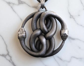 Collana Silverly Con Nodo Celtico In Madreperla E Argento 925 – Ciondolo Infinito