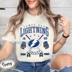 Comfort Colors® Tampa Bay Lightning Hockey T-shirt, Unisex Tee Shirt for Sports Fans, Graphic Sports Tee, Lightning Team Shirt, Hockey Fan
