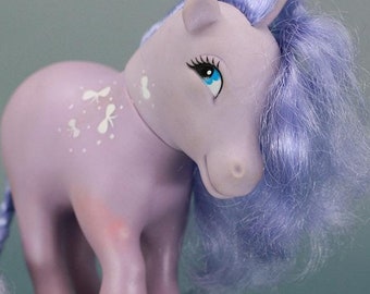 Reserved/Vintage My little pony G4 Queen Chrysalis Light Up Wings