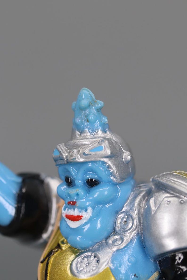 Vintage 1993 Bandai Blue Warrior Figure – 6.5 cm Collectible Mini Figure image 5