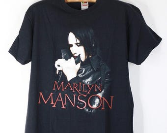 Vintage 00s Marilyn Manson Band : Moving Blue 2003 T-shirt Vintage 00s Marilyn Manson Band : Moving Blue 2003 T-shirt