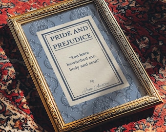 Póster azul de Orgullo y prejuicio: Portada vintage del libro de Jane Austen (Descarga digital)