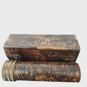 Handcrafted Brass Kaleidoscope – Antique Style – Vintage Round Design with Leather Gift Case