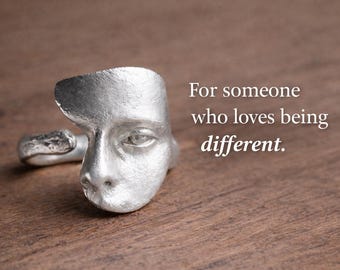 Handcrafted 925 Sterling Silver Abstract Face Ring – Minimalist Artistic Statement Jewelry.
