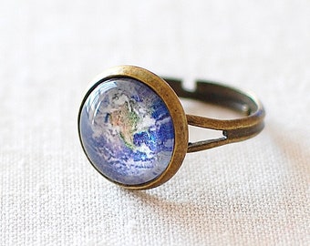 Planet Earth Ring, World Ring, Solar System Ring, Globe Ring. Wanderlust Travel Gift for Explorers. Adjustable Glass Dome Ring, Jewellery UK