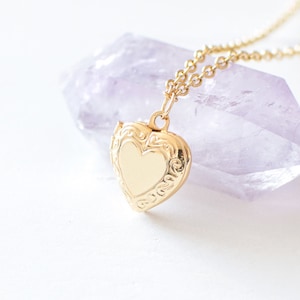 Tiny Gold Heart Locket, Vintage Style Locket Necklace, Keepsake Locket Jewellery, Floral Heart Necklace, Dainty Gift for Her, Jewellery UK.