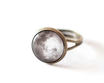 Full Moon Ring, Solar System Ring, Space Jewellery Gift, Universe Adjustable Ring. Glass Dome Space Ring. Moon Jewellery Gift Idea, UK.