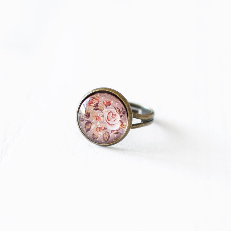 Vintage Flower Ring Shabby Chic Floral Pattern Ring Peach Rose Ring Everyday Glass Ring Nature Inspired Gift for Mother.
