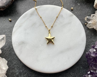 Puffed star charm necklace - Gold filled