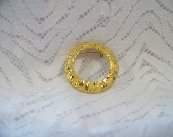 Vintage Mamselle Etched Goldtone Brooch 60's Brooch