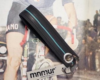 Recycled Bike Tube Keychain – Black with Blu Stripe • Eco-Friendly Upcycled Accessory • Made in Italy