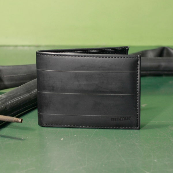 Recycled inner tube Wallet for men / Upcycled Wallet. Vegan and eco-friendly wallet. Gift idea bicycle lovers.
