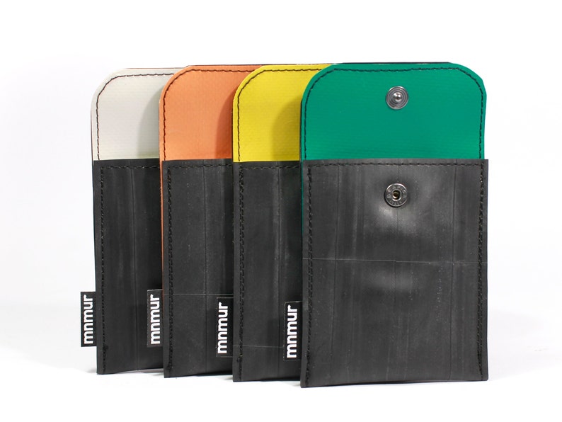 Small wallet made from recycled inner tubes. Handcrafted with care in Italy. image 4