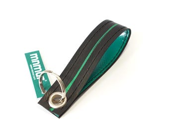 Recycled Bike Tube Keychain – Black with Green Stripe • Eco-Friendly Upcycled Accessory • Made in Italy