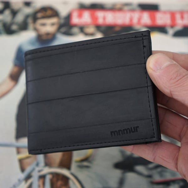 Portefeuille Bike Tube pour homme. Portefeuille mince pour homme avec poche pour pièces de monnaie. Meilleure idée cadeau pour les amateurs de vélo. Fait main en Italie.