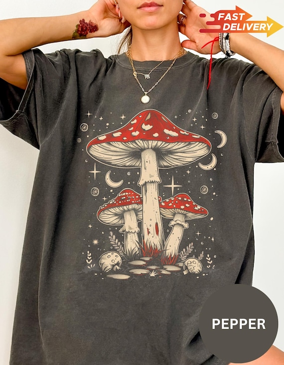 Comfort Colors Retro Celestial Mushroom Shirt,Boho Trendy Tee,Sarcastic Shirt, Mushroom Lover Gift Tee,Botanic Shirt,Garden Lover Shirt