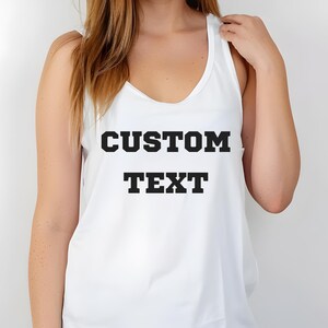 Tanktop met aangepaste tekst, tanktop voor aangepaste training, racerback-tanktop, tanktop voor verjaardag, tanktop voor verjaardag, tanktop voor vakantie, gepersonaliseerde fitnesstank