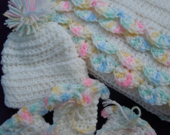 Newborn Blanket Set, White Blanket and Hat Set, Baby Blanket Set, Blanket Hat Mittens Booties, Pastel Newborn Set