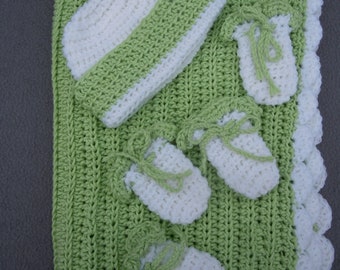 Baby Blanket Set, Newborn Blanket Set, Soft Green Baby Blanket, Green Blanket Hat Mittens Booties Set, Baby Blanket, Green Newborn Set