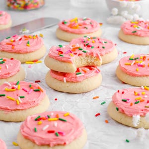 Soft Frosted Sugar Cookies (Lofthouse Copycat!) Recipe | Digital Download