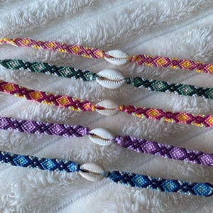 summer friendship shell string bracelets !