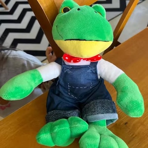 Cute Mr. Long-Legged Lonely Frog Plush