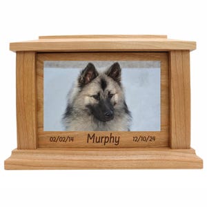 Pet Ashes Urn | Wooden Dog & Cat Cremation Box | Custom Engraved Keepsake Memorial