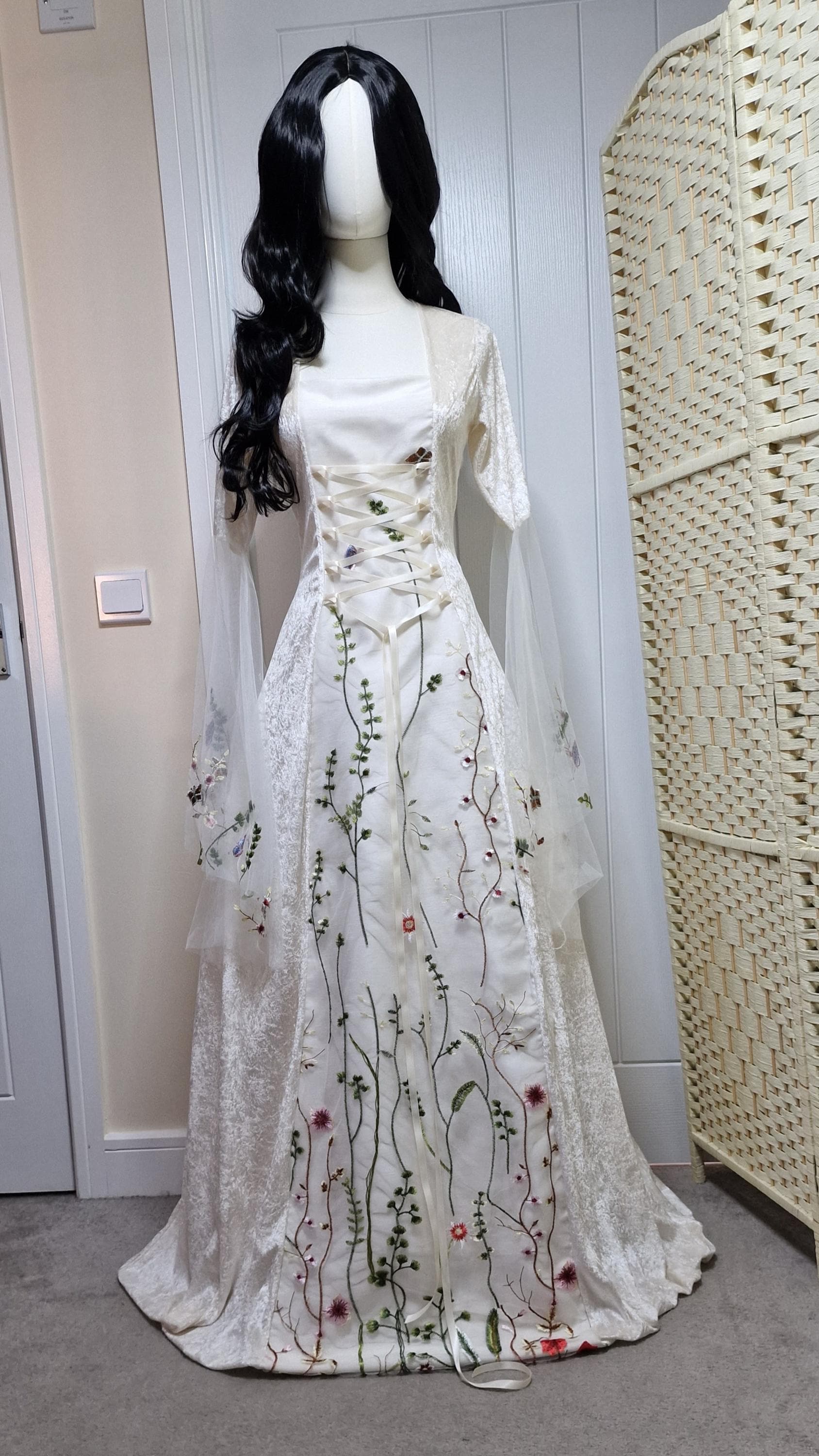 Witch Wiccan Wedding Dresses Lace Wedding Gothic Dresses With Cloak Plus Size Vintage Bell 3/4