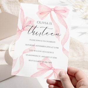 Invitación de cumpleaños número 13 de Pink Coquette para niña, elegante lazo, invitaciones de cumpleaños para el 13.° cumpleaños, diseño de lazo de acuarela, plantilla editable de Canva digital