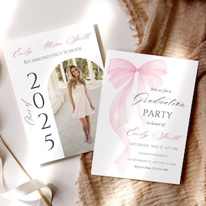 Invito fotografico per la laurea con fiocco rosa 2025 Biglietti per la festa di laurea Invito con fiocco Coquette acquerello per ragazze Modello Canva Download digitale