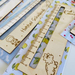 Bookmark for school children, reading aid, reading ruler
