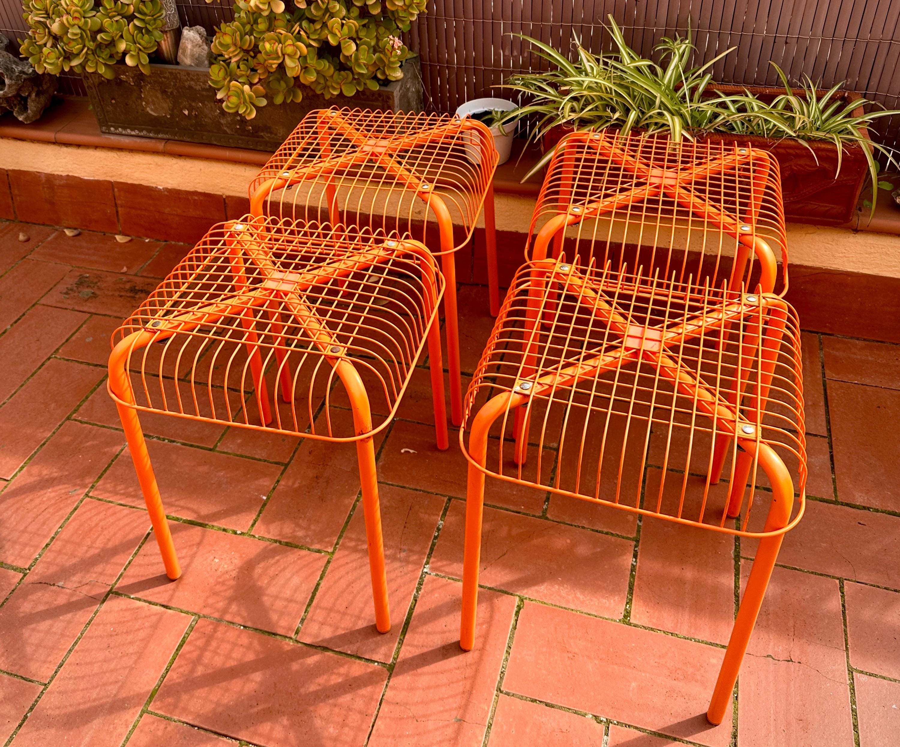 IKEA VÄSTERÖN オレンジ スツール – Imma Bermúdez デザイン