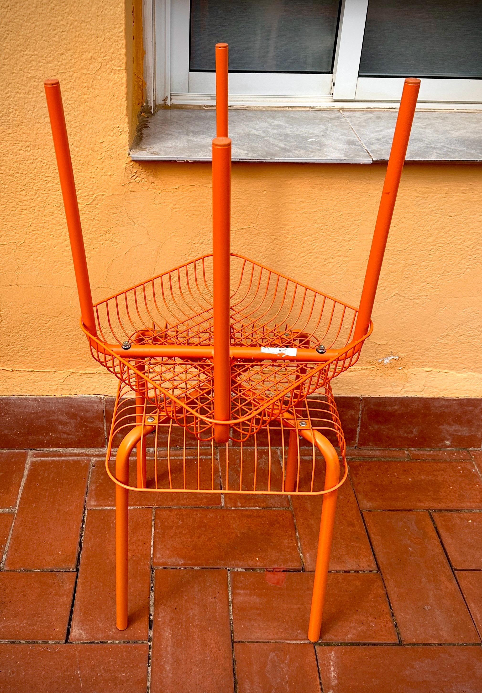 IKEA VÄSTERÖN オレンジ スツール – Imma Bermúdez デザイン