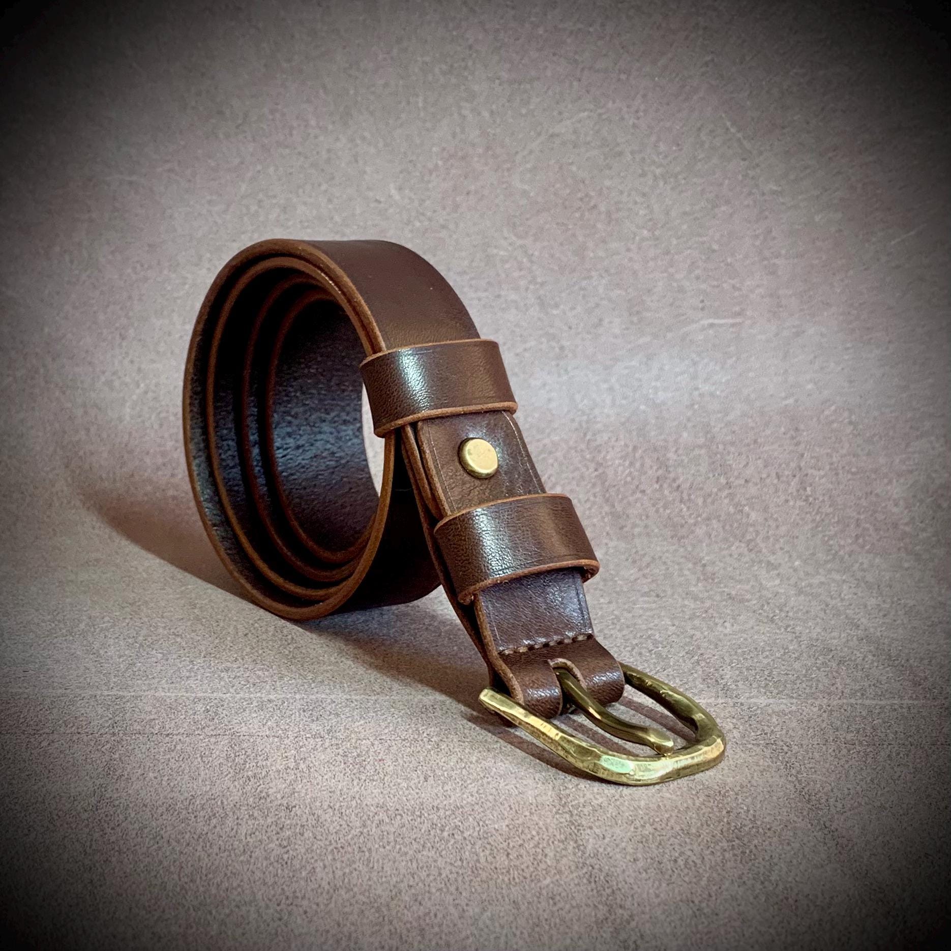 Vintage Italian Brown Metallic Leather Belt with Elegant Solid Brass Buckle Vintage Brown Leather Belt: Italian Brass Buckle, 90s  main image 3