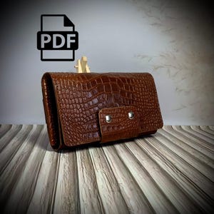 DIY Leather Clutch Pattern: Handmade Purse PDF Template (20x11.5x4 cm)