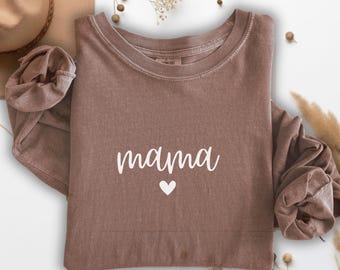 Comfort Colors Minimalist Mama Shirt: New Mom Baby Shower Gift, Pregnancy Reveal Long Sleeve Tee
