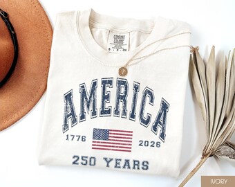 T-shirt Comfort Colors America 250 ans : T-shirt universitaire vintage USA, cadeau rétro patriotique pour le 4 juillet