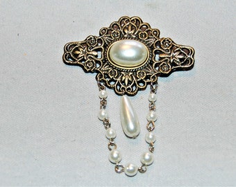 Vintage Retro Victorian Rhinestone /& Faux Pearl Dangle Collar Brooch