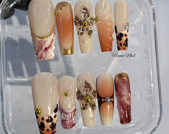 Leopardenmuster 3D Blumenpresse auf den Nägeln, Braun Marmor Gold Französische Spitzennägel, Herbst Luxus Nagelset, handgemachte wiederverwendbare falsche Nägel für Frauen
