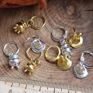 Witches Brew Cauldron stygnmarkörset, guld eller silver (2 delar)