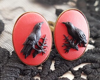 黒と赤のレイヴンカフスボタン（スチール製）、ゴシックウェディング、ビクトリア朝のポーにインスパイアされたデザイン