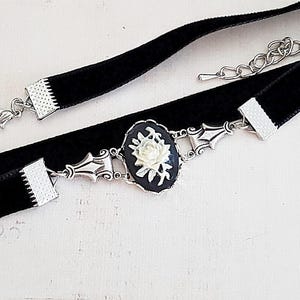 Cream Rose Choker in Black Velvet, Victorian Gothic Rose Cameo, Choose Your Length