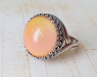 Large Round Antique Silver Mood Ring, Adjustable, 5/8 inch (18 mm) Colour Changing Stone