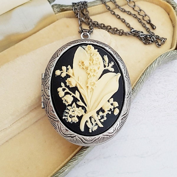 Maiglöckchen Cameo Locket, Elfenbein Creme und Schwarz viktorianischen Stil Lilie Blume Medaillon, Antiqued Bronze oder Gunmetal, wählen Sie Ihre Länge