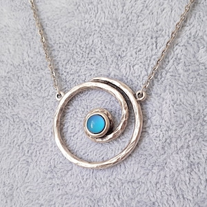 Hammered Silver Mood Stone Circle Necklace, Spiral, Colour Changing Mood Necklace, Choose Your Length, Mood Ring Also Available