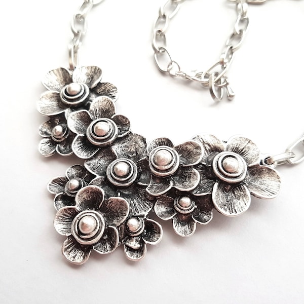 Big Antique Silver Flower Cluster Necklace, Bib Necklace, Large Flower Necklace, Nature Necklace, Statement Necklace, Woodland Necklace