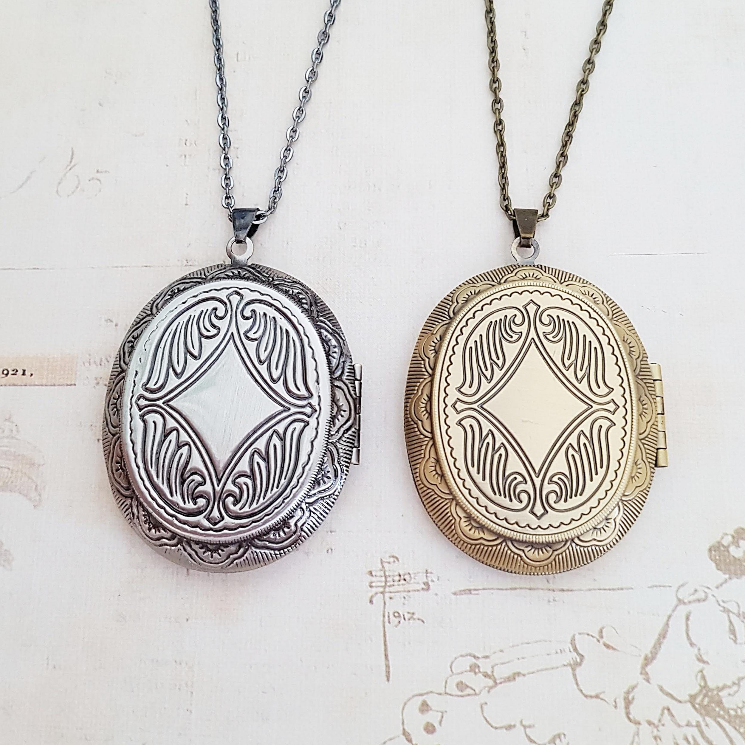 1950s Cameo & Engraved Locket Pendant / 1950年代カメオ