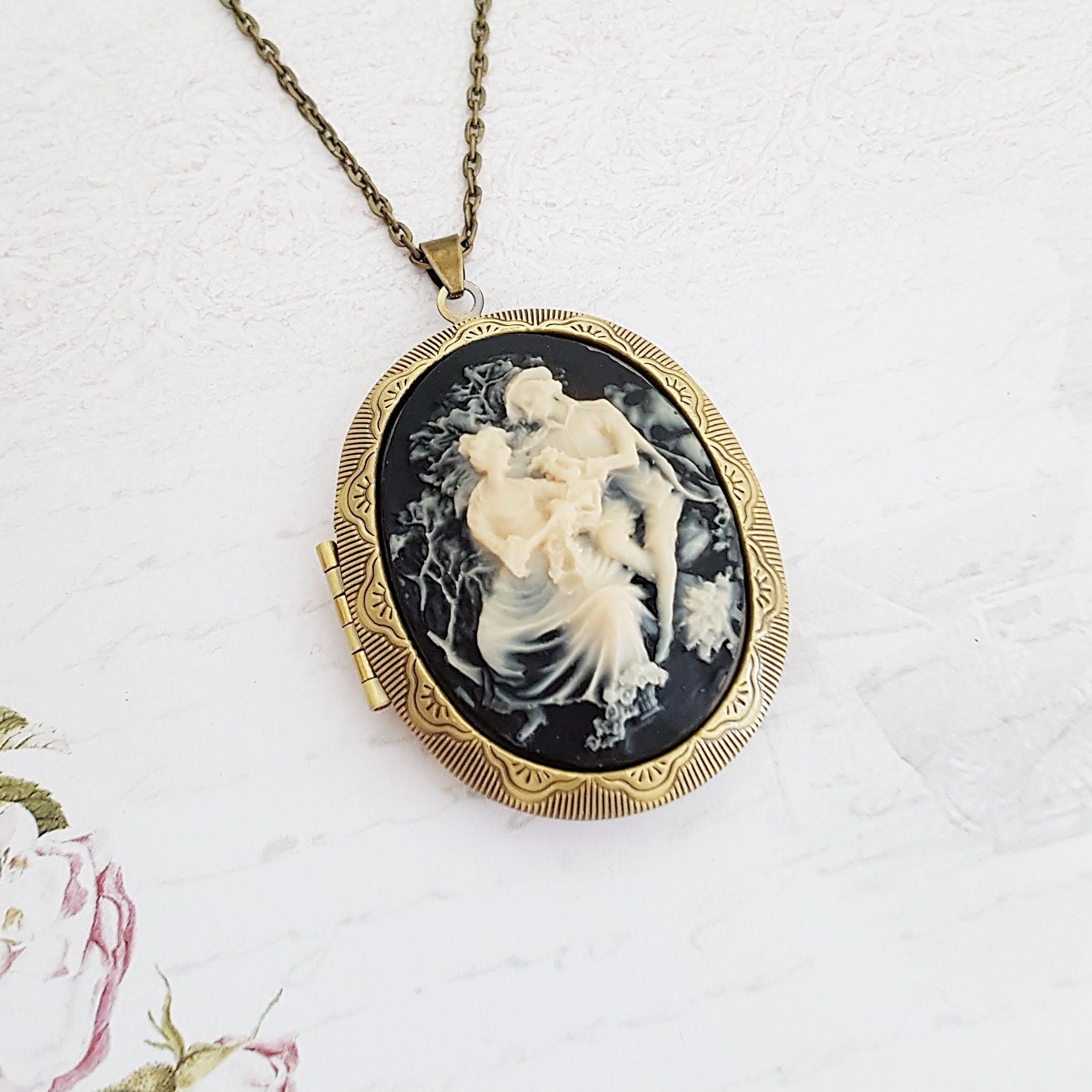 Pendentif Argenté Porte-Photo Camée Buste Femme Rose - Vintage - Bon état